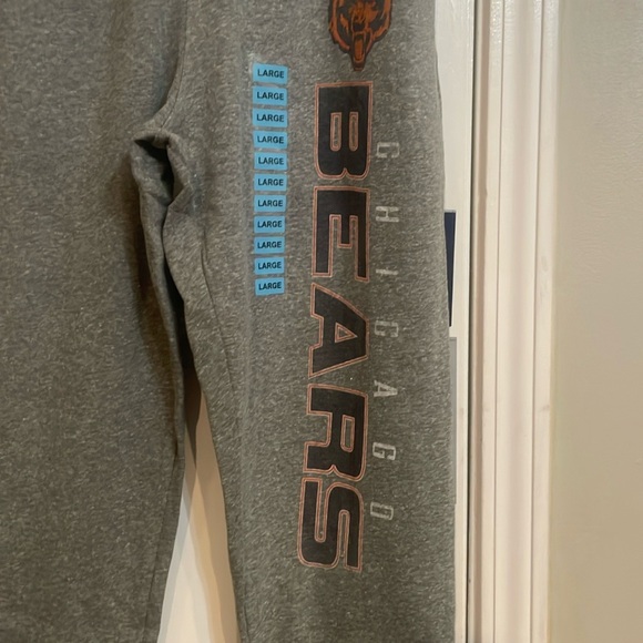 NFL Chicago Bears Gray Joggers with Tapered Fit and Elastic Cuffs - Picture 2 of 7